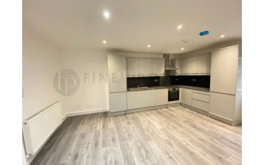 HOUNSLOW, TW3