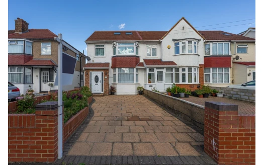 Ellerdine Road, Hounslow, TW3