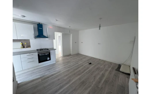 Dorset Waye, HOUNSLOW, TW5